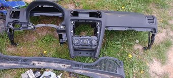 Predam nahradne diely na octavia 2 - 3