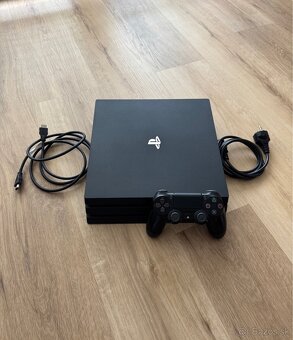 Playstation 4 PRO - 1TB - 3