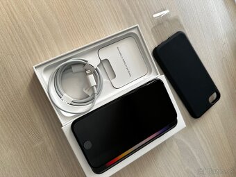Nový iPhone SE 2022 128gb - 3