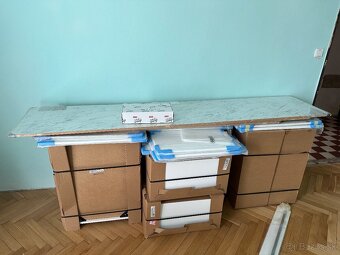 Nová kuchynská linka z Decodomu – nikdy nemontovaná - 3