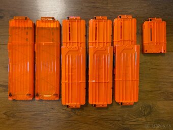 Nerf stryfe, infinus, zasobniky, šipky - 3