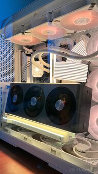 SAPPHIRE NITRO+ AMD Radeon RX 7900 XTX Vapor-X 24G - 3