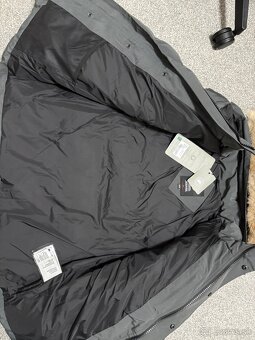 Canada Goose Wyndham jacket - 3
