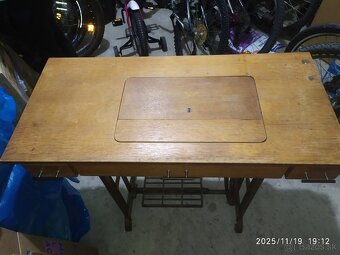 Šijací stroj Lučnik 414 - 3