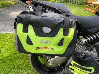 KAWASAKI VERSYS 650 - 3