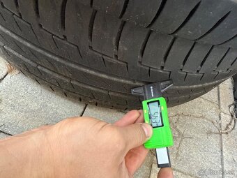 235/55 R19 Continental - 3