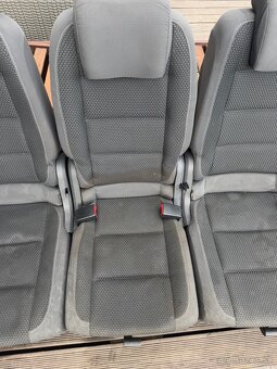 Zadné sedačky VW Touran - 3