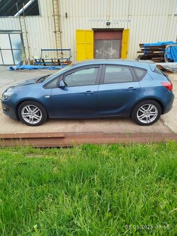 Opel Astra J 1.7 CDTI - 3