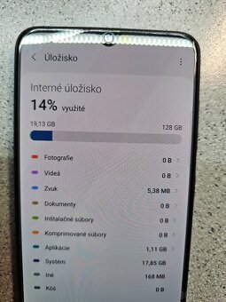 Samsung A70 - 3
