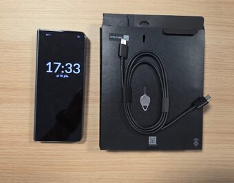 Predám Samsung Galaxy Z Fold 4 12GB / 512GB - 3
