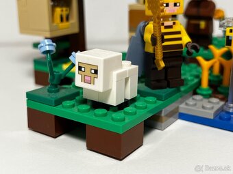 LEGO Minecraft 21165 Včelia farma - 3