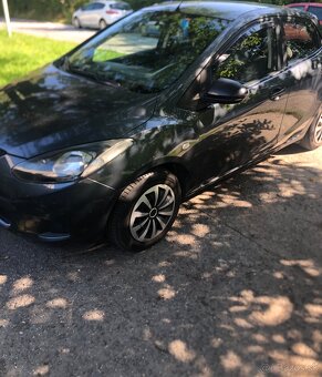 Mazda 2 -128 000km - 3
