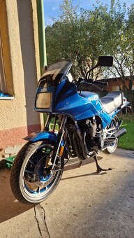Suzuki GSX550ES - 3