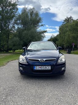 Hyundai i30 1.6 CW CRDi nafta manuál 66kw - 3