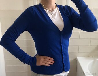 Kráľovsky modrý sveter na gombíky, Anna Scott, S/36 - 3