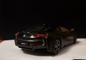 Predám BMW i8 1:24 - 3