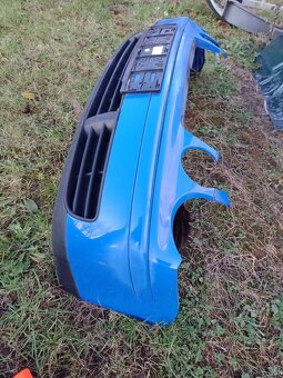 Predám nárazník na vw Polo - 3