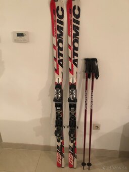 Lyže atomic s palicami - 3
