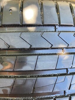 LETNÉ PNEUMATIKY HANKOOK, AKO NOVÉ R17( 215/65) - 3