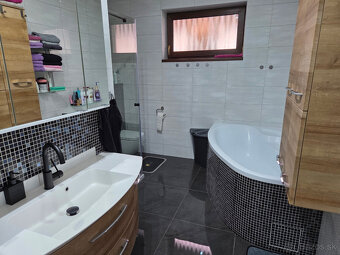Šarišské Bohdanovce, rodinný dom s bazénom, 1000m2 pozemok - 3