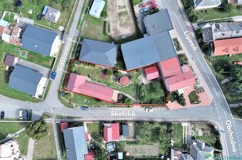 Rezervované, Rodinný dom so záhradou, 8 izieb, 1013 m2, Dvor - 3