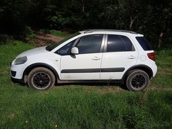 Suzuki SX4 1.5 benzín 2011 - 3