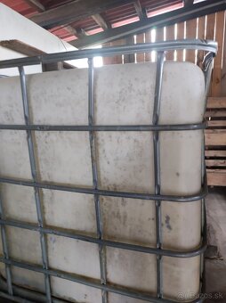Plastovú nádrž IBC kontajner - 3