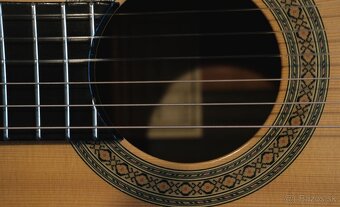 Paulino Bernabe M 40 - top stav - 2005 - s puzdrom - gitara - 3