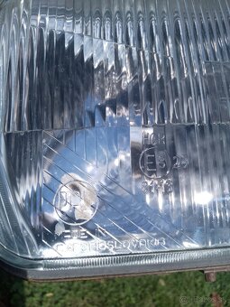 Predám predné svetlá Škoda 105 , 120 , Garde - 3