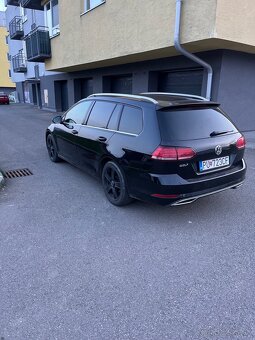 Volkswagen Golf - 3