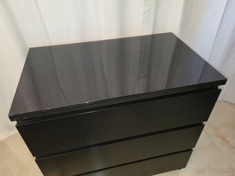Predám 2ks komoda IKEA MALM čierna so sklom - 3