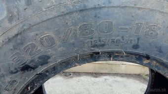 Predam pneumatiku na traktorbager - 3