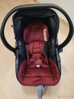 Polohovateľné vajíčko Kiddy Evoluna iSize 2 - 3