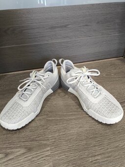 Under Armour TriBase Reign 6 - 3