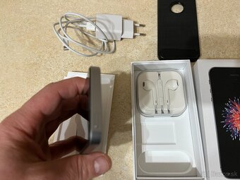 iPhone SE 32GB - TOP STAV - 3