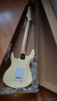 Vintage Stratocaster - 3