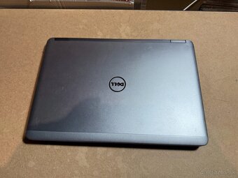 Predám na náhradné diely Dell e7440 - 3