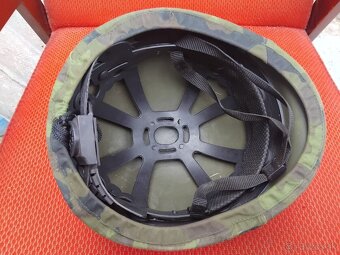 Vojenská prilba - 3