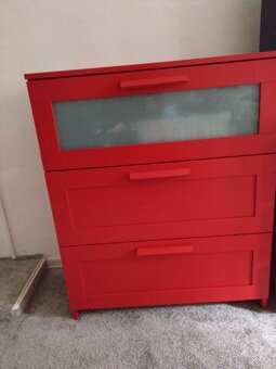 IKEA komoda Brimnes červená - 3