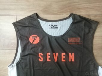 Seven Zero - 3