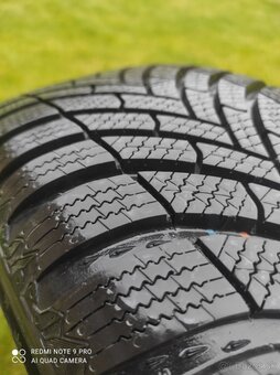 215/55 r17 zimné   8 mm DOT.3925 - 3