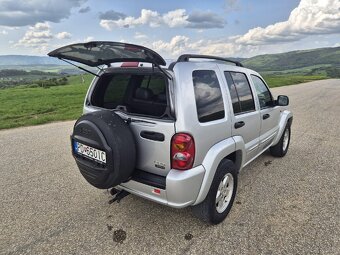 JEEP Cherokee KJ - 3