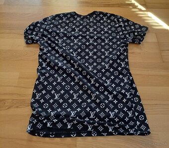 Supreme čiernobiele - 3