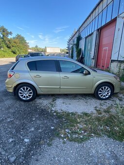 Opel Astra 1.6 77kw (poškodený motor) - 3