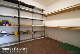 Dvojpodlažná prevádzková budova s veľkou garážou, Hôrka - 3