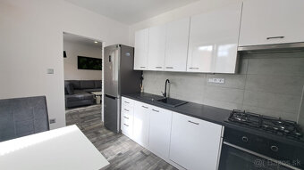 Krásny 2-izbový byt v centre Popradu na prenájom - 3