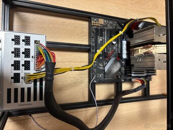 Predam PC, CPU+RAM+MB+chladic+zdroj+ssd - 3