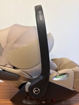 Polohovateľná autosedačka Cybex Cloud T i-Size plus - 3