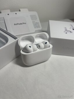 POUŽITÉ Apple AirPods Pro 3. generácie (2025) - 3