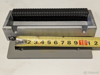 Akai MH4 - madla do racku - 3